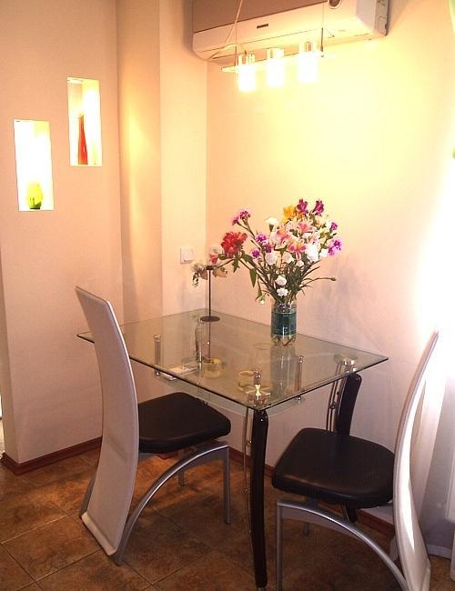 Apartment For Rent On Deribasovskaya Street Odesa Room photo